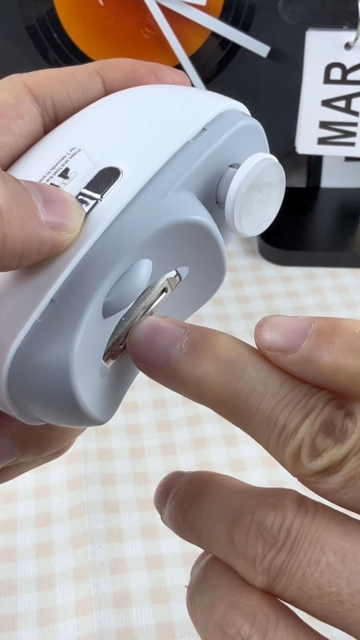 Smart Automatic Nail Cliper